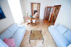Roman Apartments