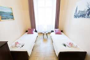 Roman Apartments