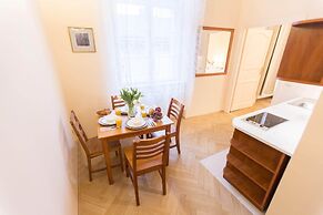 Roman Apartments