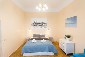 Roman Apartments