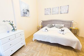 Roman Apartments