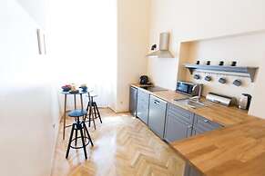Roman Apartments