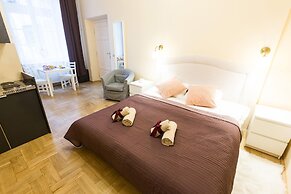 Roman Apartments