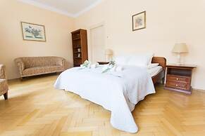 Roman Apartments