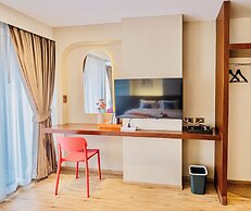 Metro Hotel Phahonyothin 35