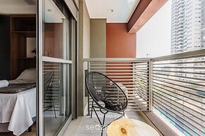HMO - Full-length Studios in Building c/ Pool