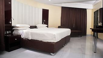 Royalbirds Hotel & Towers