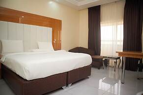 Royalbirds Hotel & Towers