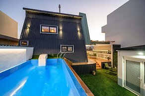A-home Villa Private Pool Relaxing Hottub Oasis