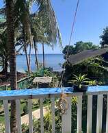 Spacious Beachfront House With Rooftop Deck in Macrohon, Philippines