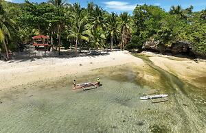 Spacious Beachfront House With Rooftop Deck in Macrohon, Philippines