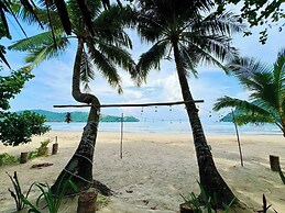 Bucana Beach House North El Nido