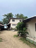 Bucana Beach House North El Nido