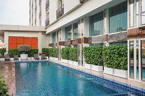 Golden Empire Suvarnabhumi Hotel