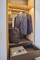 Four - G Hotel Premium