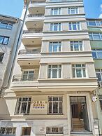 Four - G Hotel Premium