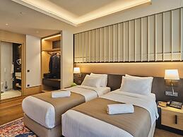 Four - G Hotel Premium