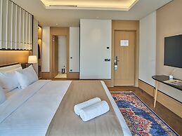 Four - G Hotel Premium
