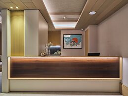 Four - G Hotel Premium