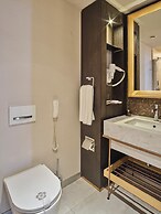 Four - G Hotel Premium
