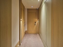 Four - G Hotel Premium