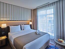 Four - G Hotel Premium