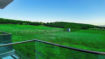 Lina Garden Hotel