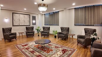 Lina Garden Hotel