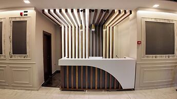 Lina Garden Hotel