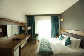 Lina Garden Hotel
