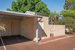 1 BRD Near Everything in Beckenham