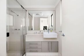 1 BRD Near Everything in Beckenham