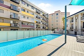 2bdr East Perth Getaway