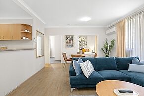 2bdr East Perth Getaway
