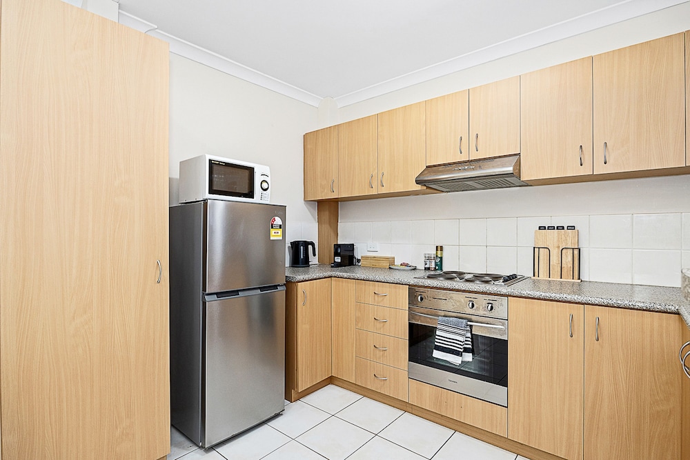 2bdr East Perth Getaway