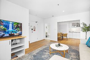 Newly Renovated 1bdr in the CBD