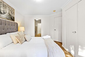 3bdr Sauna Pool Gym Parking