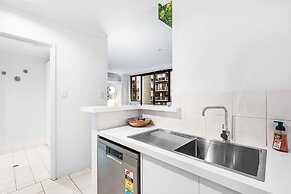 Bespoke East Perth - Sleeps 2 - Superior Wifi