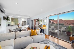 Designer Luxury 3brd - Epic Views - South Perth