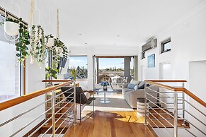 Designer Luxury 3brd - Epic Views - South Perth