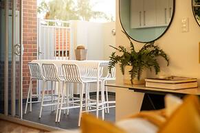 Designer Luxury 3brd - Epic Views - South Perth