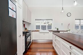 Hyde Seek Parkside Family Stay