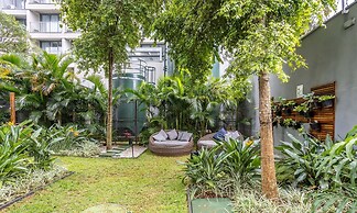 Modern Studio 450m From the Subway Ism0806