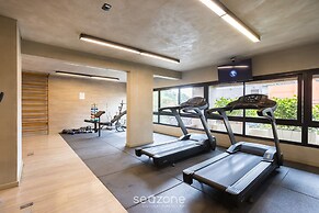 Modern Studio 450m From the Subway Ism0806