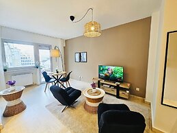 City Studio with outdoor vibes