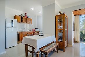 2 Bedroom Apartment 260m From the Beach Rib0201
