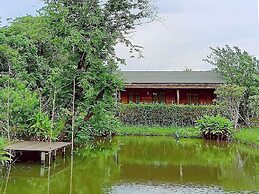 Coco and Canal HomeStory