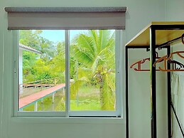 Coco and Canal HomeStory