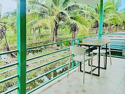 Coco and Canal HomeStory