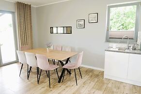 New, Large Holiday Home for 4 People